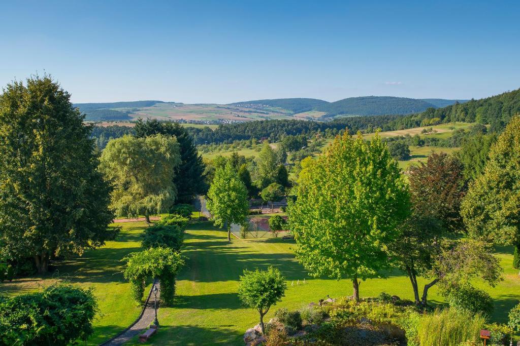 Hotel Schmitt Garni Monchberg  Bagian luar foto